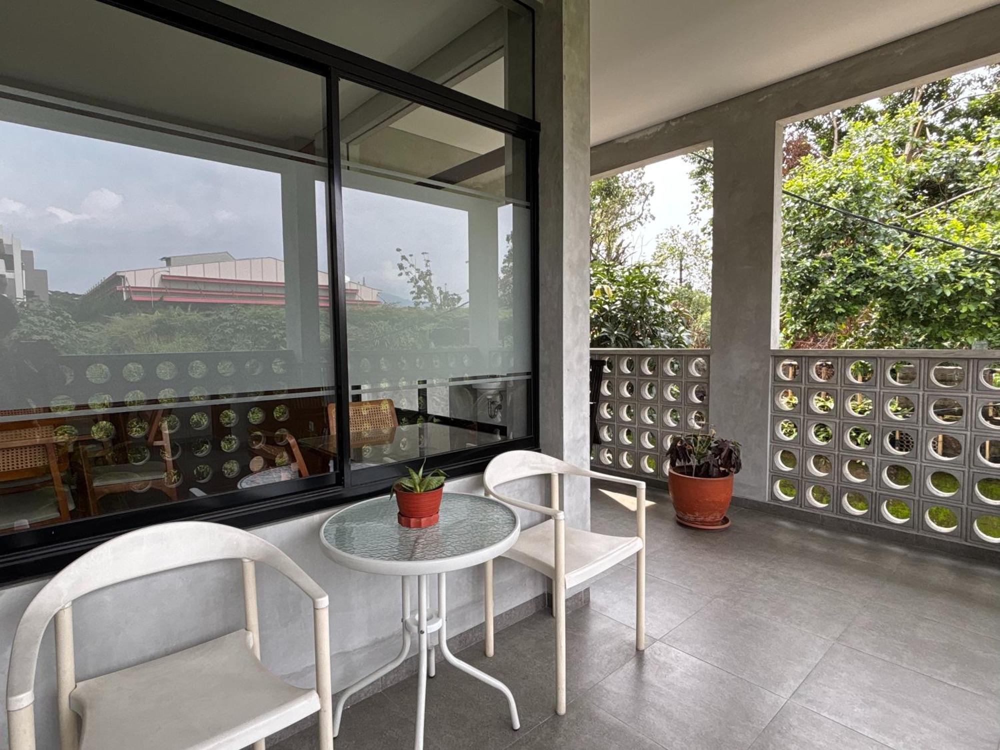 The Cluster Harris Bed and Breakfast Cimahi Εξωτερικό φωτογραφία